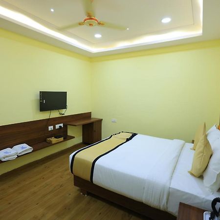 Sun Castle Hotel Palamaner Bagian luar foto